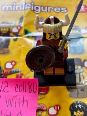 LEGO SERIES 12 col180 "Hun Warrior" with stand, pamphlet & accessories.